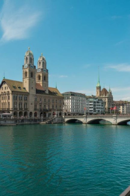 Voyage d’affaires à Zurich : finance, innovation et art de vivre au bord du lac
